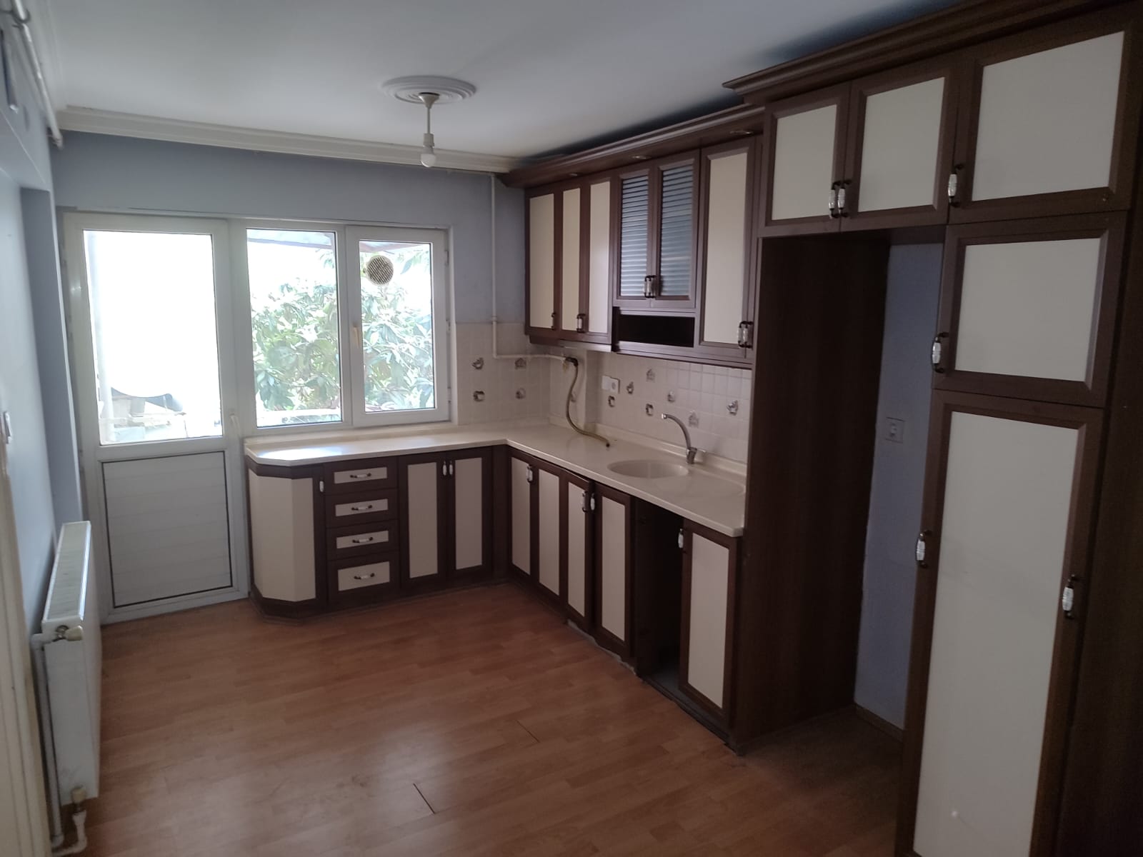 Buca Şirinyer İzban'a Yakın Arakat Geniş 2+1 Daire