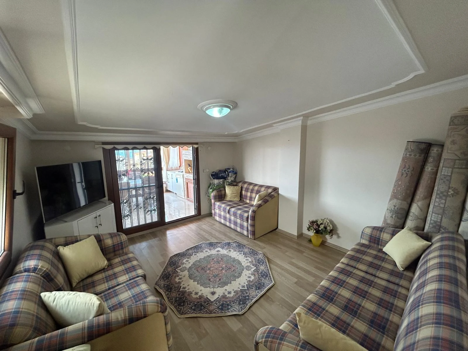 Özdere Çukuraltı Deniz ve Doğa Manzaralı Eşyalı Tripleks Villa