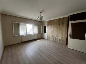 EVKA 1TE GENİŞ VE FERAH 2+1 KİRALIK DAİRE