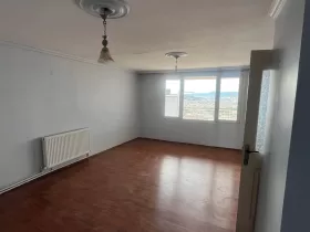 BUCA ADATEPEDE CADDEYE YAKIN, 145 m² GENİŞLİĞİNDE KİRALIK 1+1